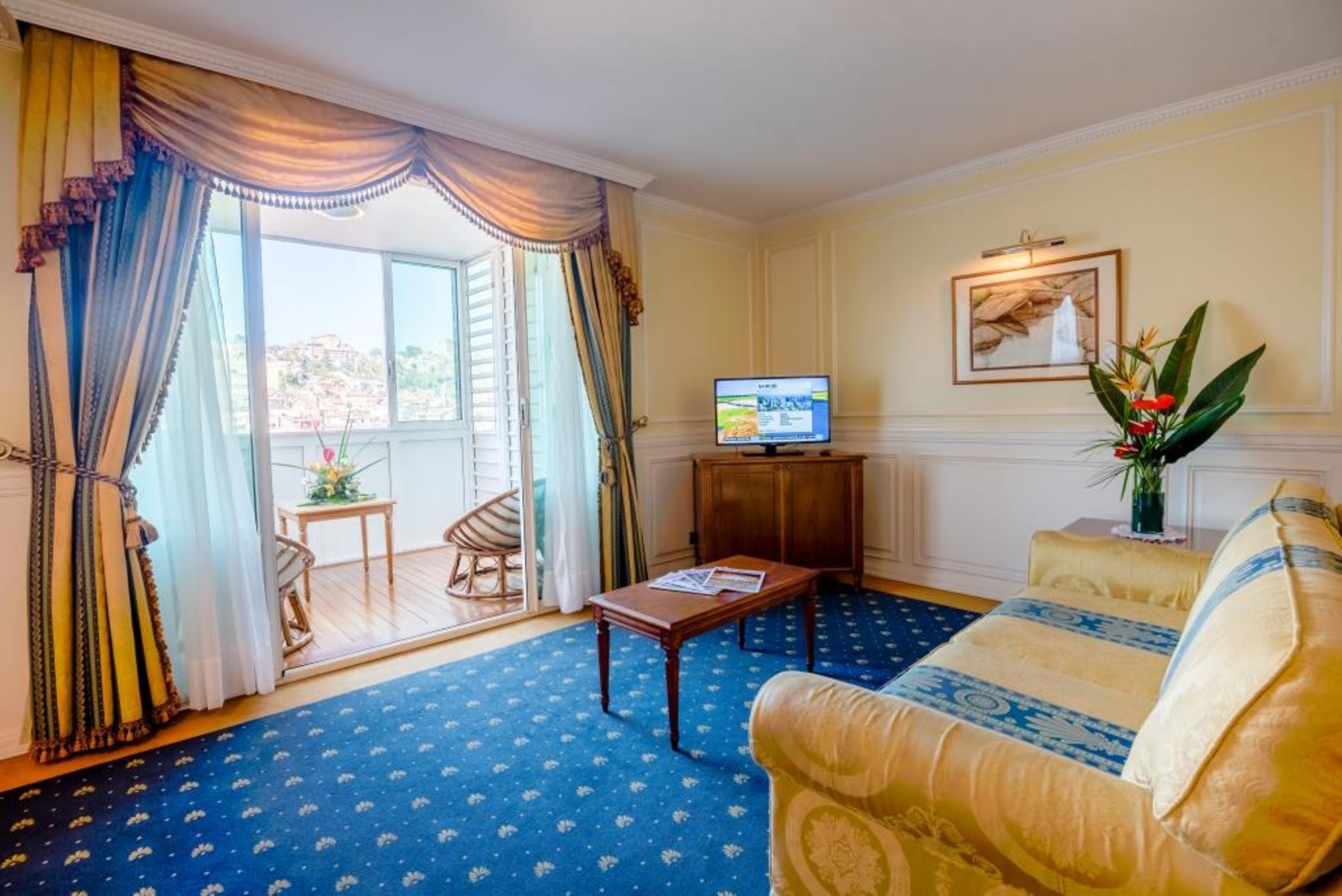 Hotel Colbert - Spa & Casino Ανταναναρίβο Εξωτερικό φωτογραφία