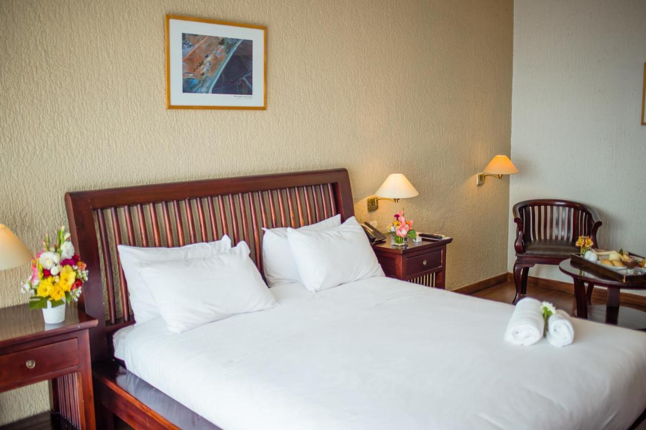 Hotel Colbert - Spa & Casino Ανταναναρίβο Εξωτερικό φωτογραφία